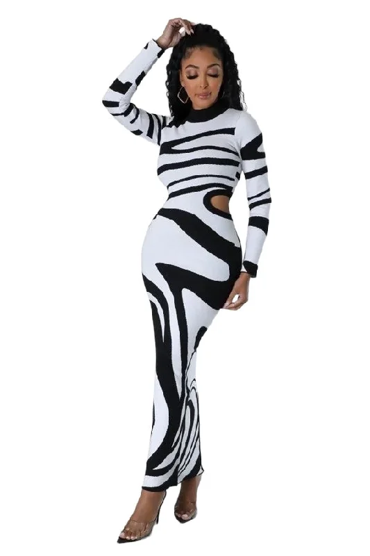Black & White Knit Maxi Dress Fashionable Halter Neck Maxi Dress