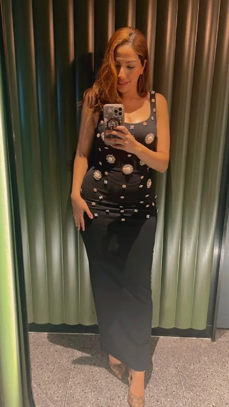 Michelle Sleeveless Square Neck Printed Maxi Dress Fashionable Halter Neck Maxi Dress Michelle Sleeveless Square Neck Printed Maxi Dress Fashionable Halter Neck Maxi Dress