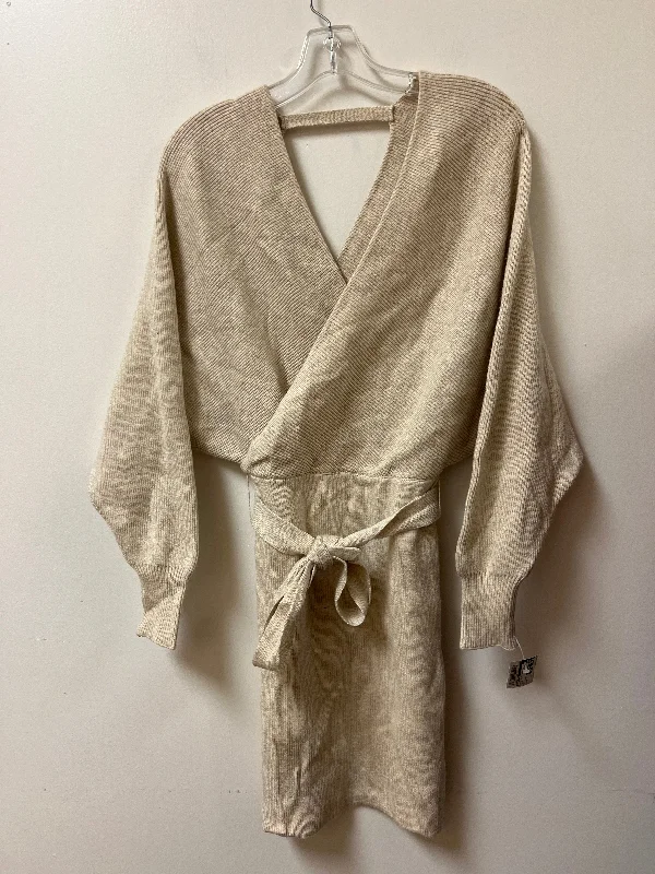 Dress Casual Short By Gianni Bini In Cream, Size: S