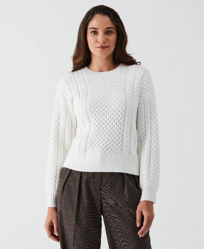Relaxed Cable Knit Sweater Welt Pockets Slit Pockets Flap Pockets