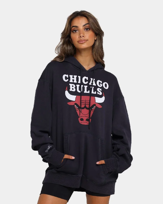 Mitchell & Ness Chicago Bulls Logo Vintage Hoodie Faded Black Hoodie with Button Placket Classic Preppy Mitchell & Ness Chicago Bulls Logo Vintage Hoodie Faded Black Hoodie with Button Placket Classic Preppy