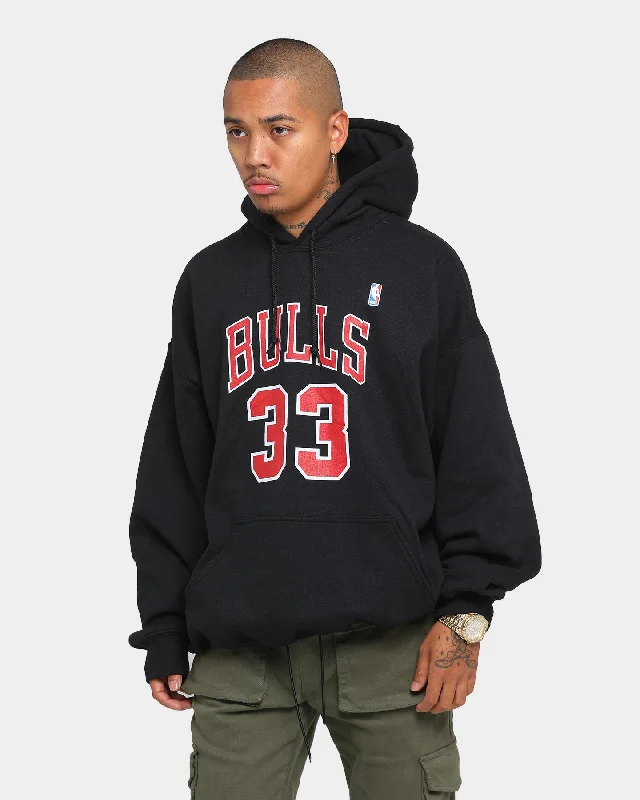 Mitchell & Ness Chicago Bulls Pippen N&N Oth Hoodie Black Hoodie with Distressed Vintage Worn Mitchell & Ness Chicago Bulls Pippen N&N Oth Hoodie Black Hoodie with Distressed Vintage Worn