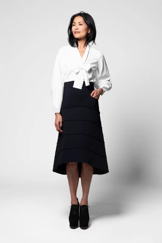 Birgit Skirt - Black wool skirt sturdy